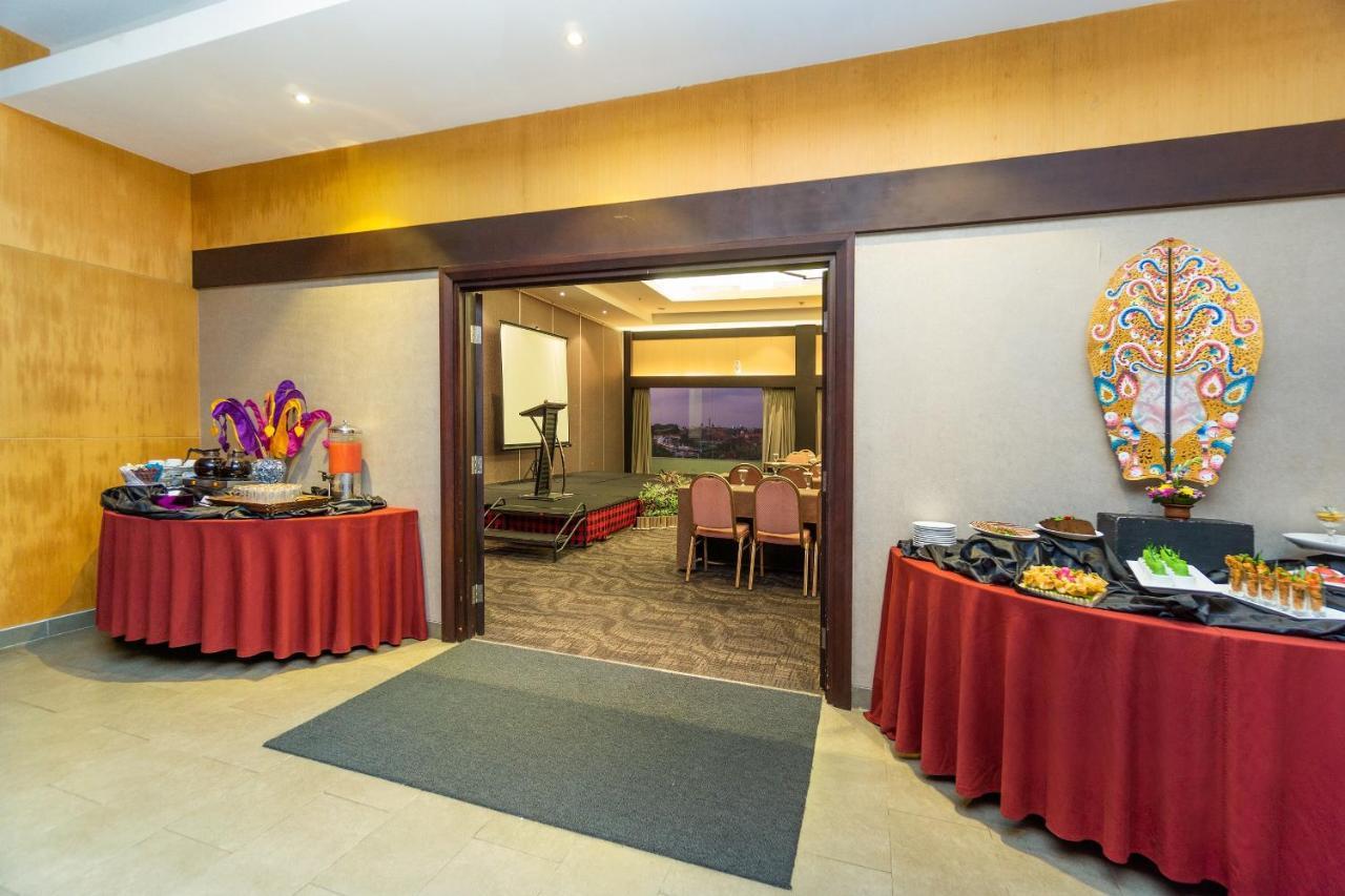 Quest Hotel Kuta By Aston Eksteriør billede